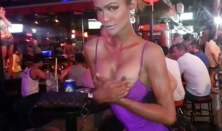 Séduisante blonde film en francais gratuit porno manager au travail.