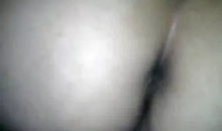 Le sexe Anal d'une film x français gratuit amateur fille blanche à la peau noire.