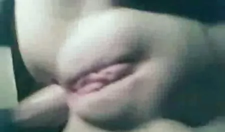 Le film gratuit de x couple a eu des relations sexuelles dans la nature.