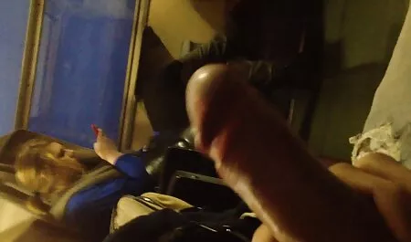 La vidéo x gratuit français fille maigre baisait la bite.