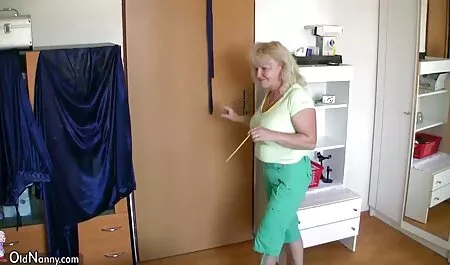 Alana Cruz a mis une bite films de x gratuits dans sa bouche et l'a avalée.