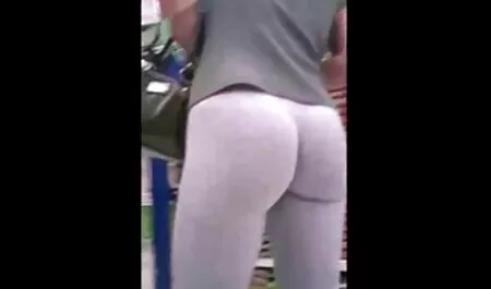 Anna film porno amateur allemand Tatu danse nue.