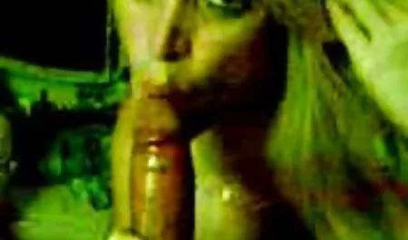 Les étudiants baise enseignant dans le vagin. film porno gratuit italien
