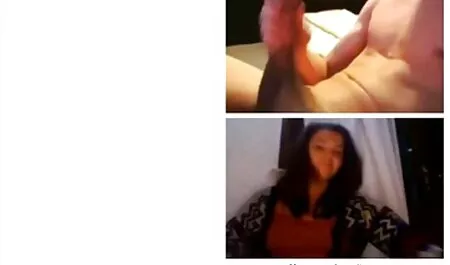 Une blonde qui souffle et baise dans un porno gratuit vf endroit isolé.