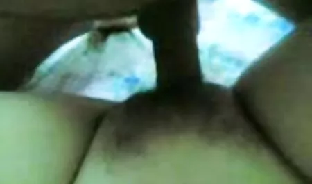 Les hommes noirs touchent video porno katsumi gratuit les membres pour le crumpet.