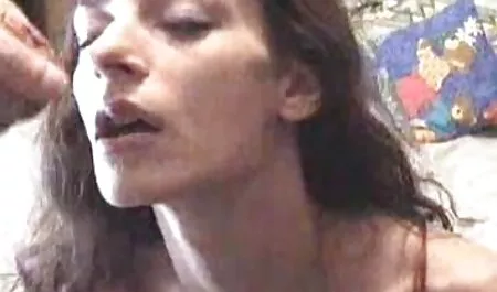 Une fille en chaussettes blanches veut film porno black en francais du sexe.
